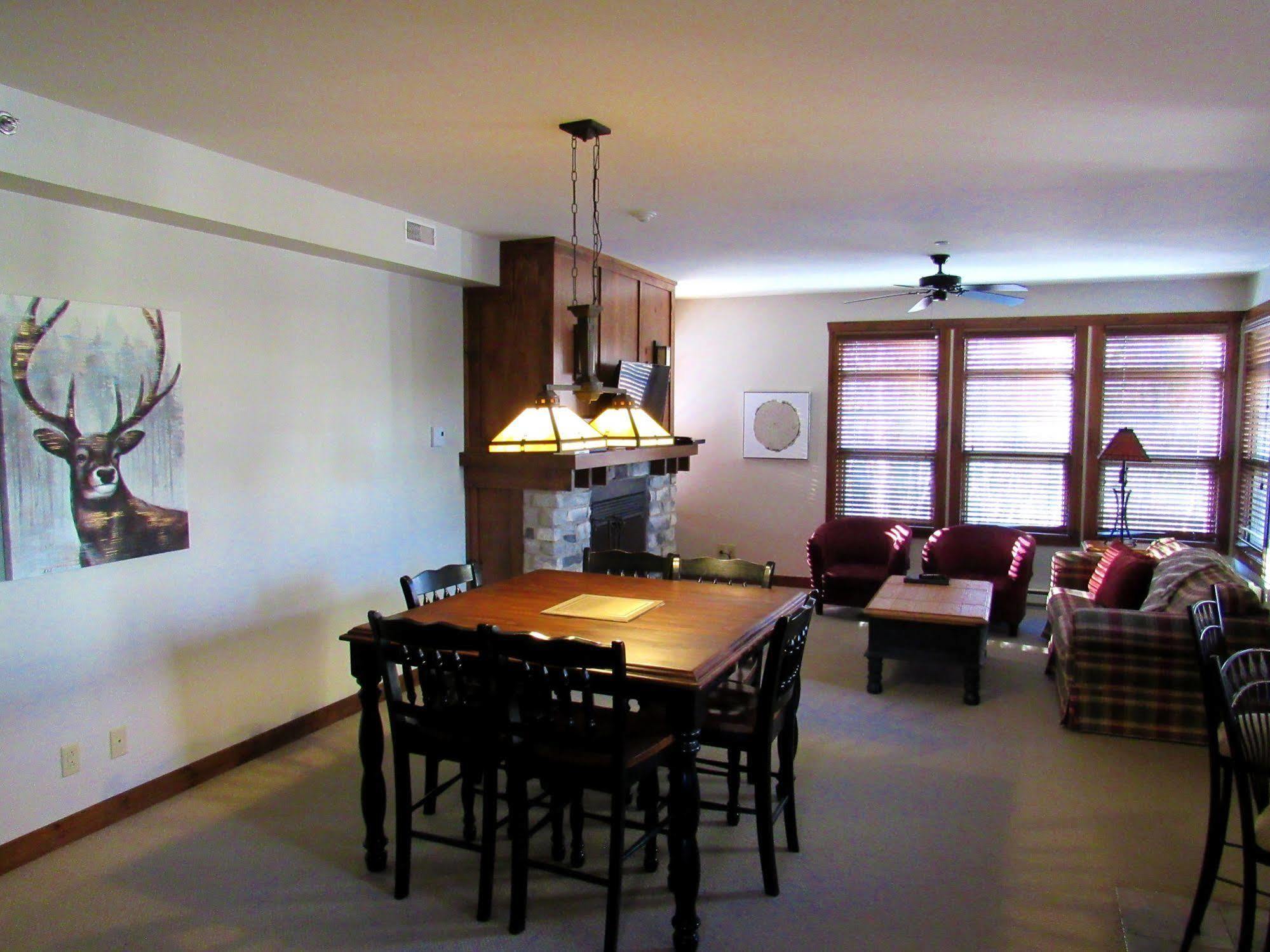 Ferienwohnung Tremblant Les Eaux - Location Adp Mont-Tremblant Exterior foto