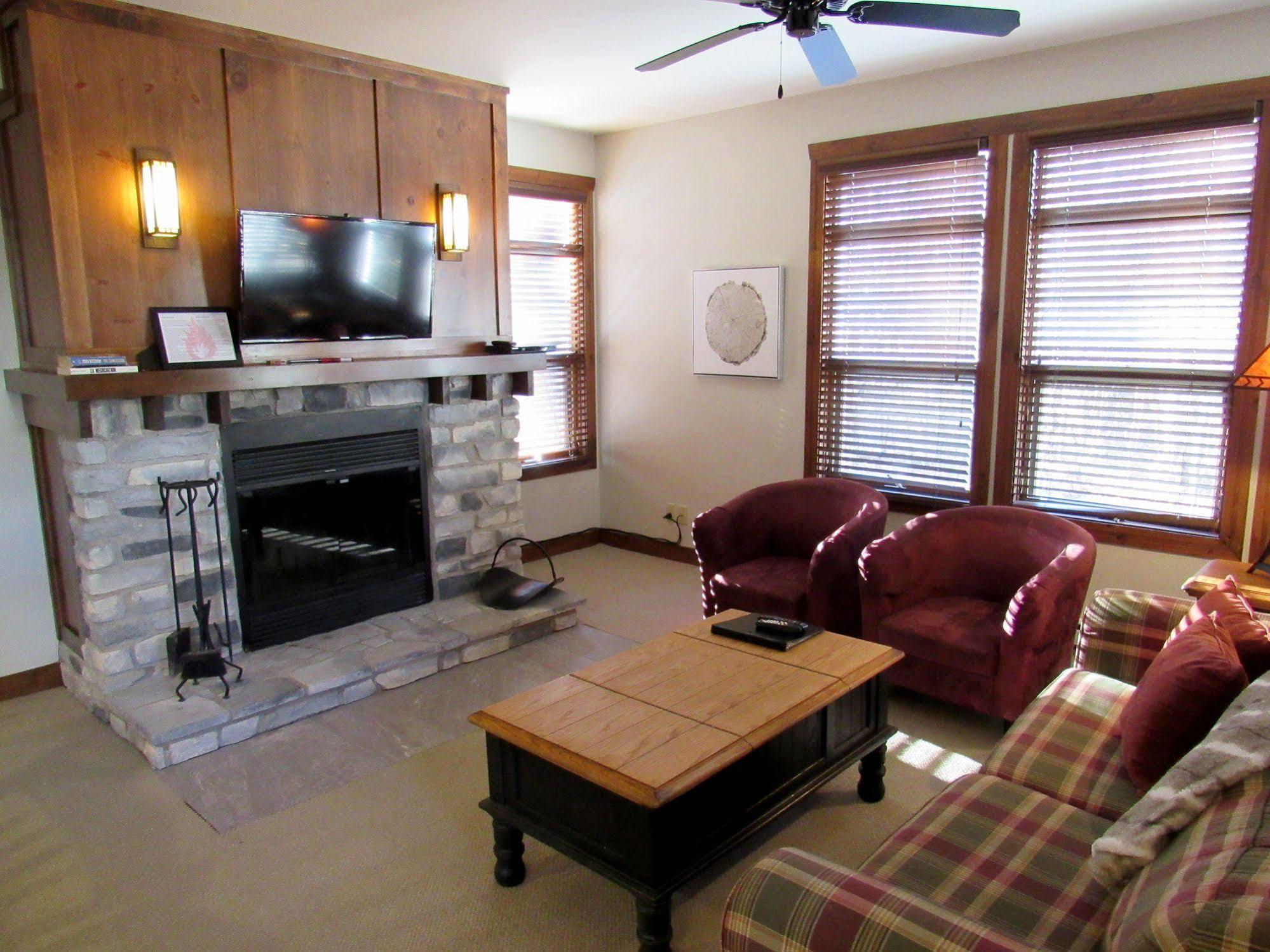 Ferienwohnung Tremblant Les Eaux - Location Adp Mont-Tremblant Exterior foto