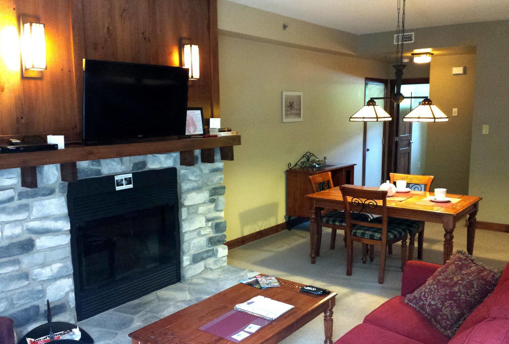 Ferienwohnung Tremblant Les Eaux - Location Adp Mont-Tremblant Exterior foto